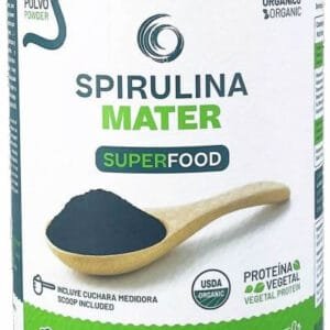 Una excelente fuente de proteínas, por su contenido muy bajo de grasas saturadas. Además tiene vitaminas, minerales y clorofila, lo que le da su color verde. Casi tres cuartas partes son proteínas fáciles de digerir.